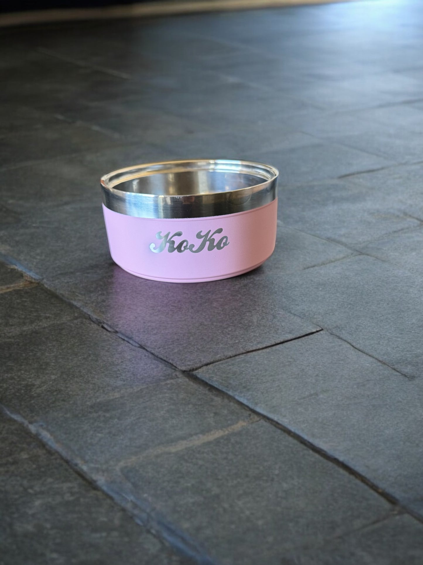 Personalized stainless steel bowl with insulation for pets