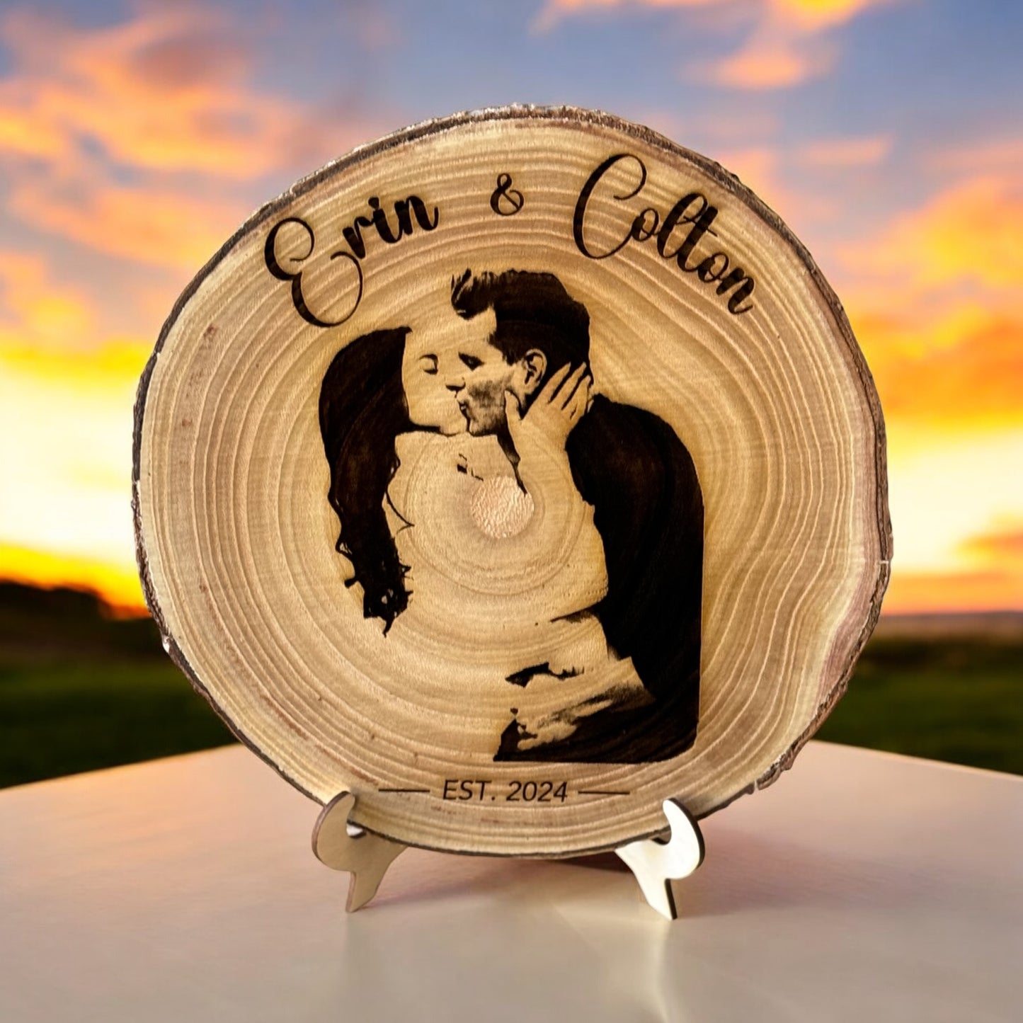 Custom Photo Silhouette  Engraved Wooden Rounds - Laser Engraved Tree Slice, Personalized Engraving with stand.